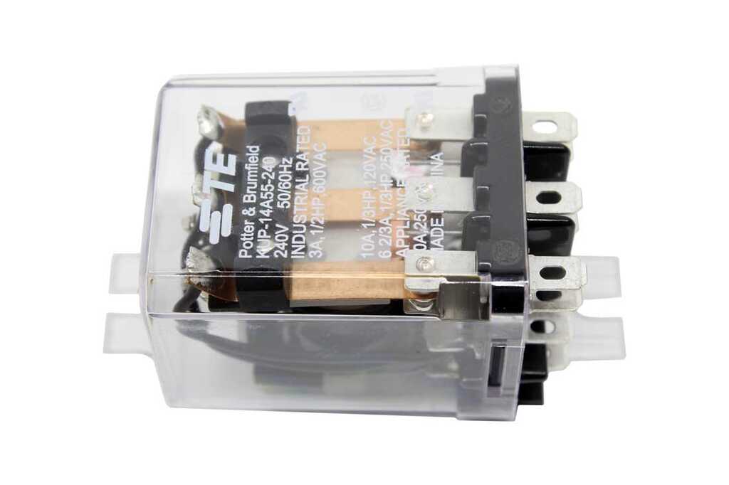 638010002: Relay 220 Volts