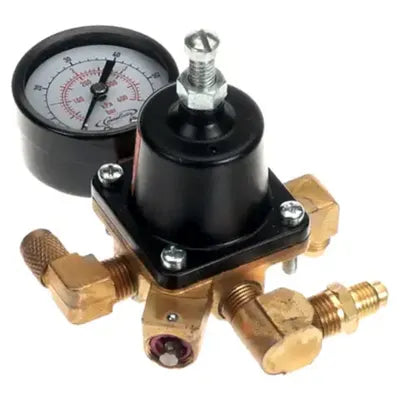 620709841: CO2 Secondary Soft Drink Regulator 1x30/1 x 100 2-1/4" Flare