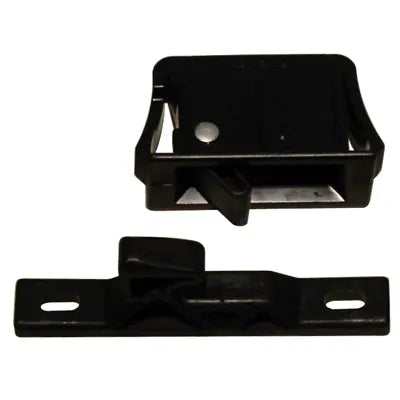560001783: Latch Door 2piece Plstc Oc2